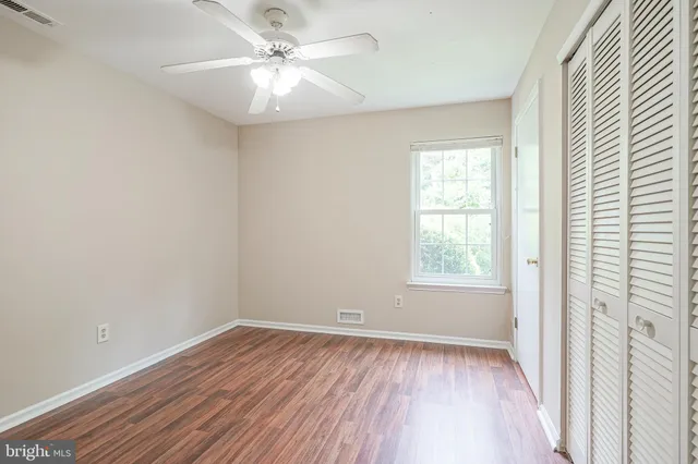 $240,000 | 93 Claire Court, Turnersville, NJ 08012