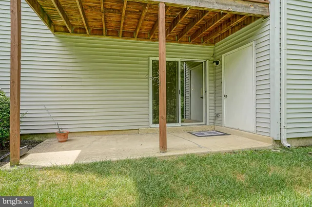 $240,000 | 93 Claire Court, Turnersville, NJ 08012