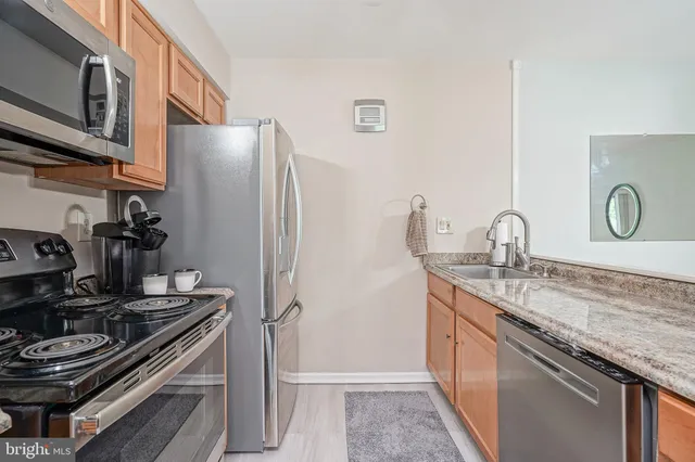 $240,000 | 93 Claire Court, Turnersville, NJ 08012