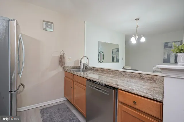 $240,000 | 93 Claire Court, Turnersville, NJ 08012