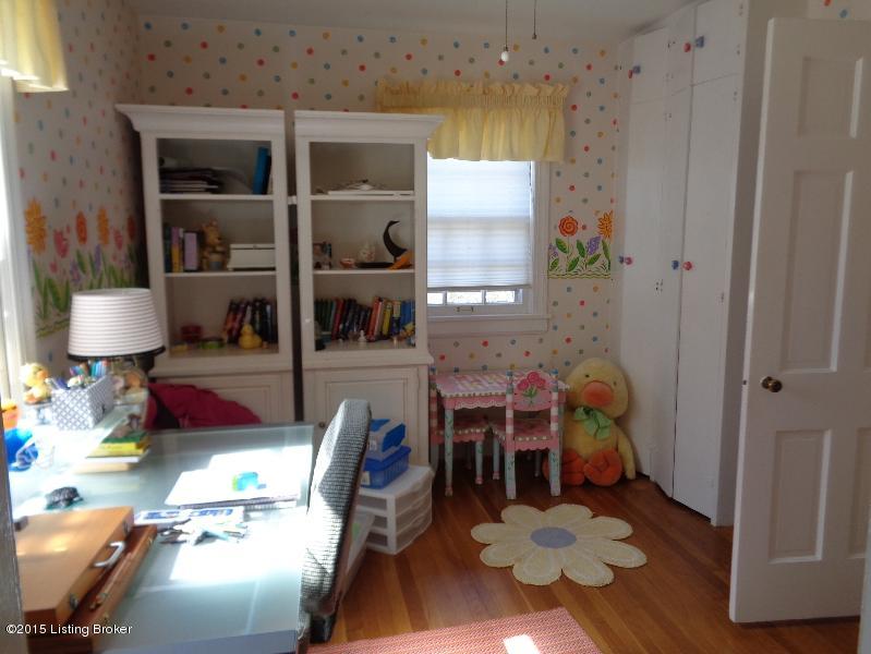 4 Ridge Road Louisville, KY 40205 - Photo 23 of 35 Bedroom with Full Bath Could make this an office or Master Bath Suite