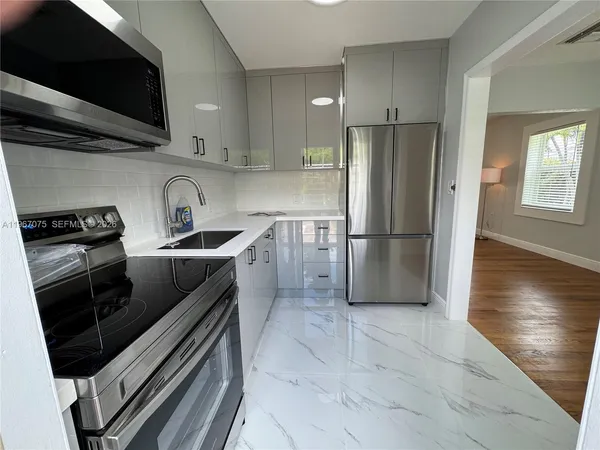 $3,550 | 51 Montilla Avenue, Unit 51, Coral Gables, FL 33134