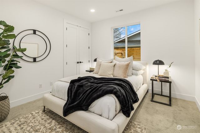 $3,499,000 | 18358 Northeast 19th Place, Bellevue, WA 98008