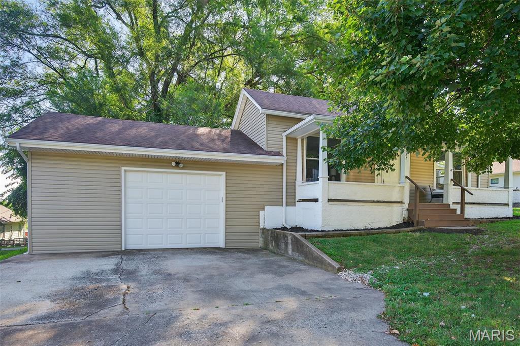 222 3rd Street Winfield, MO 63389 - Photo 25 of 33