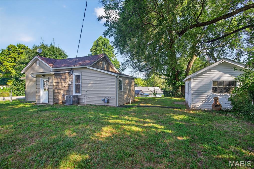 222 3rd Street Winfield, MO 63389 - Photo 30 of 33