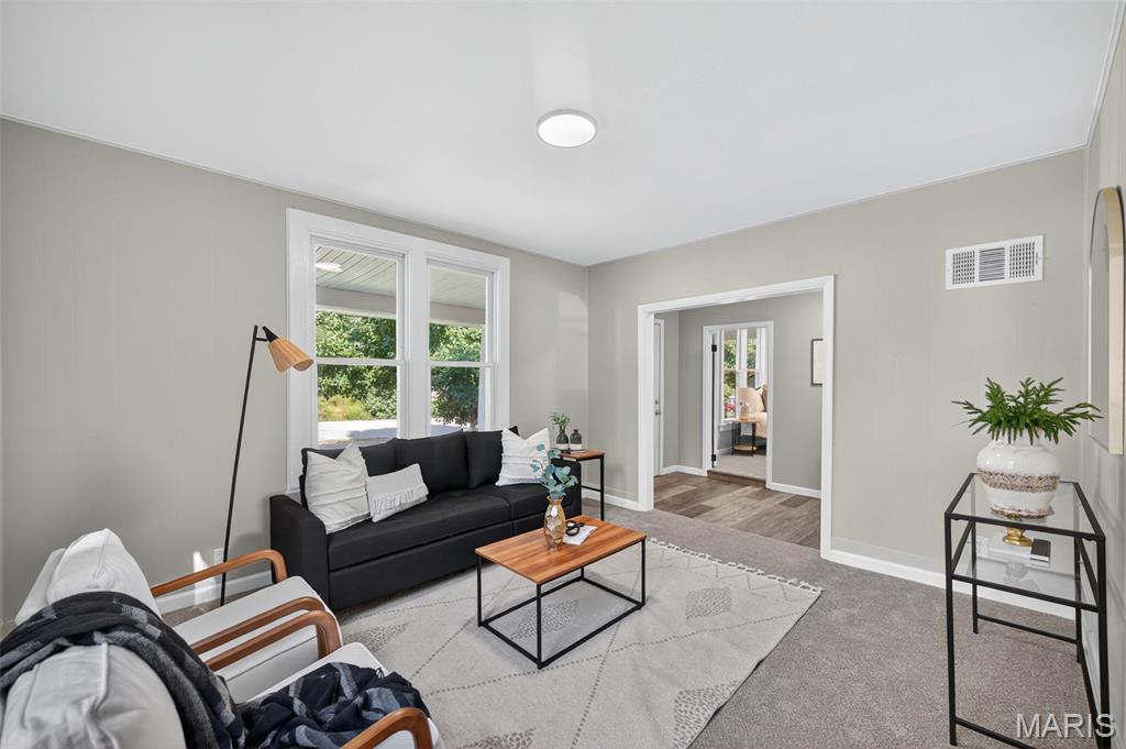 222 3rd Street Winfield, MO 63389 - Photo 10 of 33