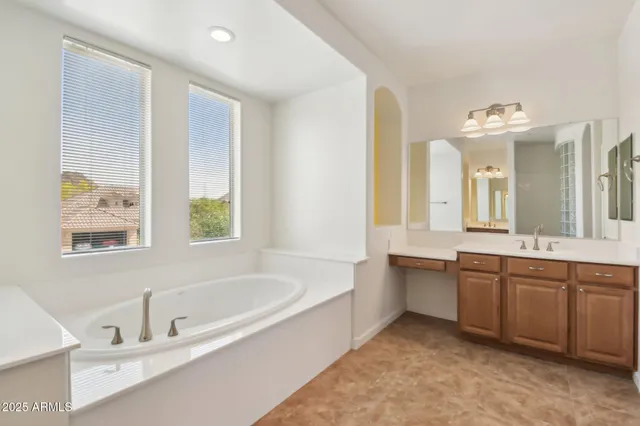 $900,000 | 5557 West Mine Trail, Phoenix, AZ 85083