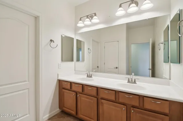 $900,000 | 5557 West Mine Trail, Phoenix, AZ 85083