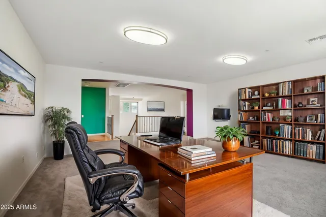 $900,000 | 5557 West Mine Trail, Phoenix, AZ 85083