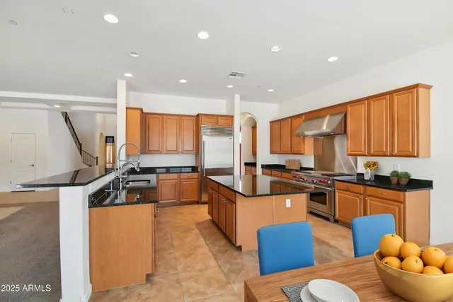 $900,000 | 5557 West Mine Trail, Phoenix, AZ 85083