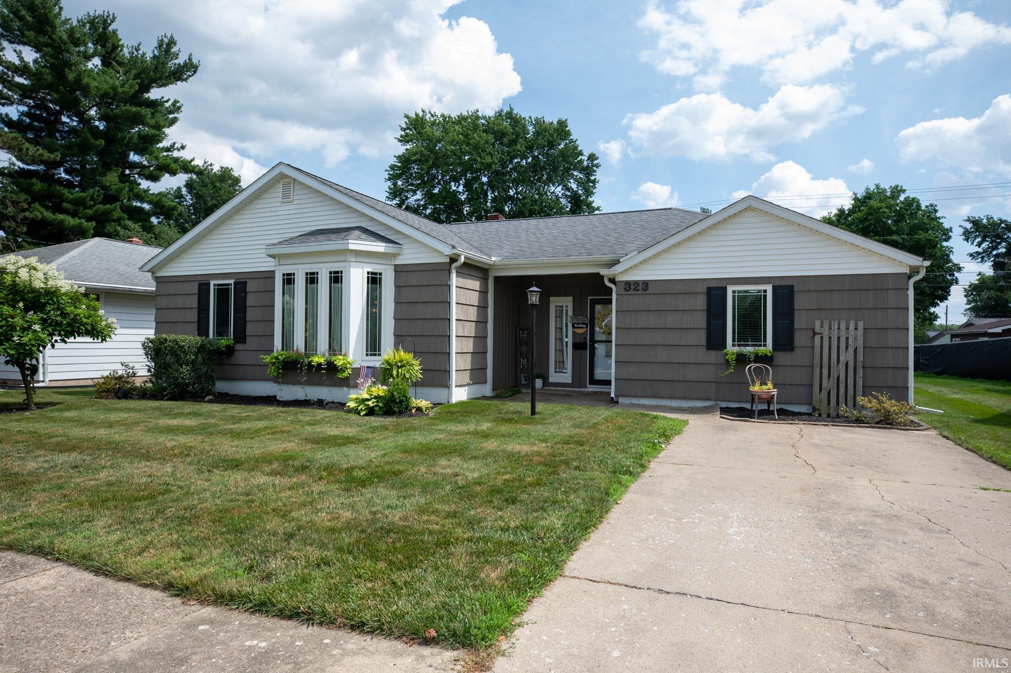 323 Indiana Avenue Argos, IN 46501 - Photo 2 of 24