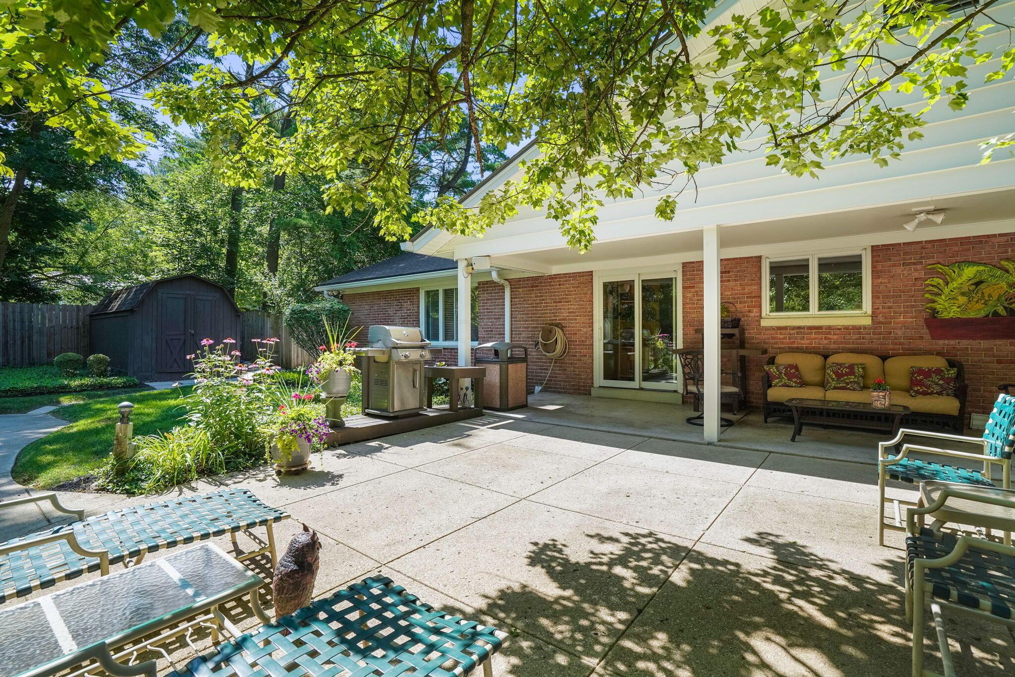 5866 Whitman Road Columbus, OH 43213 - Photo 47 of 51 Outdoor Living