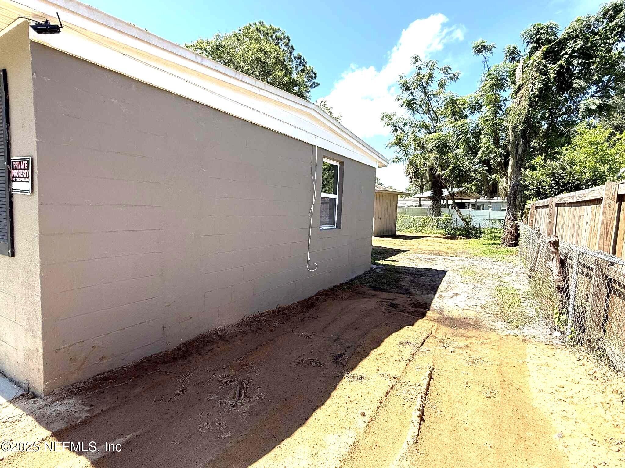 1714 Cortez Road Jacksonville, FL 32246 - Photo 2 of 19 2