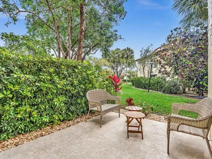 $315,000 | 8410 Casa Del Lago, Boca Raton, FL 33433