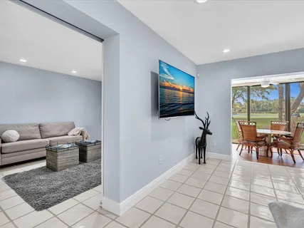 $315,000 | 8410 Casa Del Lago, Boca Raton, FL 33433