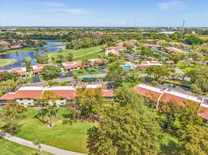 $315,000 | 8410 Casa Del Lago, Boca Raton, FL 33433