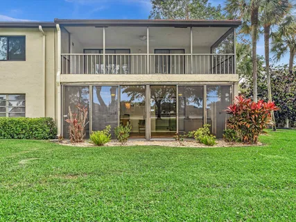 $315,000 | 8410 Casa Del Lago, Boca Raton, FL 33433