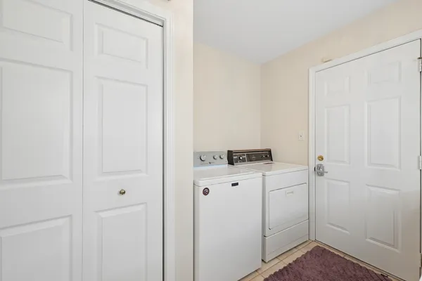 $439,900 | 18036 Crystal Lane, Lansing, IL 60438