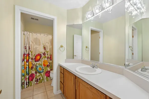 $439,900 | 18036 Crystal Lane, Lansing, IL 60438