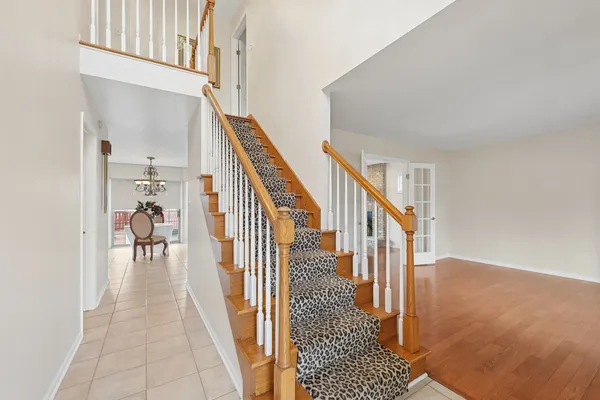 $439,900 | 18036 Crystal Lane, Lansing, IL 60438