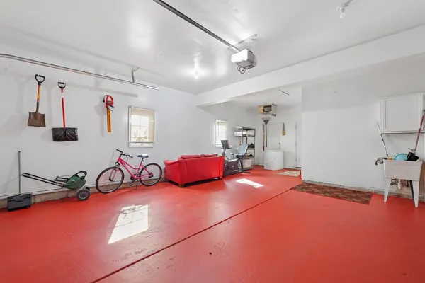 $439,900 | 18036 Crystal Lane, Lansing, IL 60438