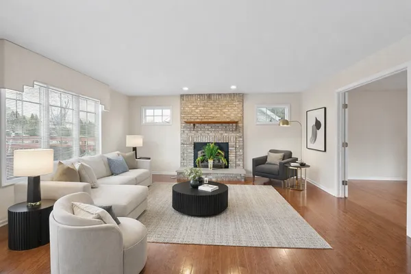 $439,900 | 18036 Crystal Lane, Lansing, IL 60438