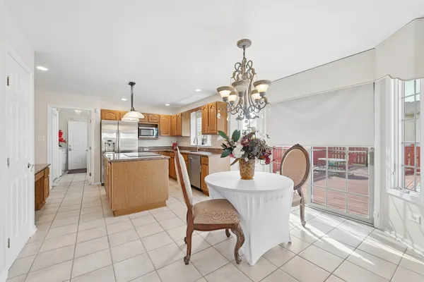 $439,900 | 18036 Crystal Lane, Lansing, IL 60438