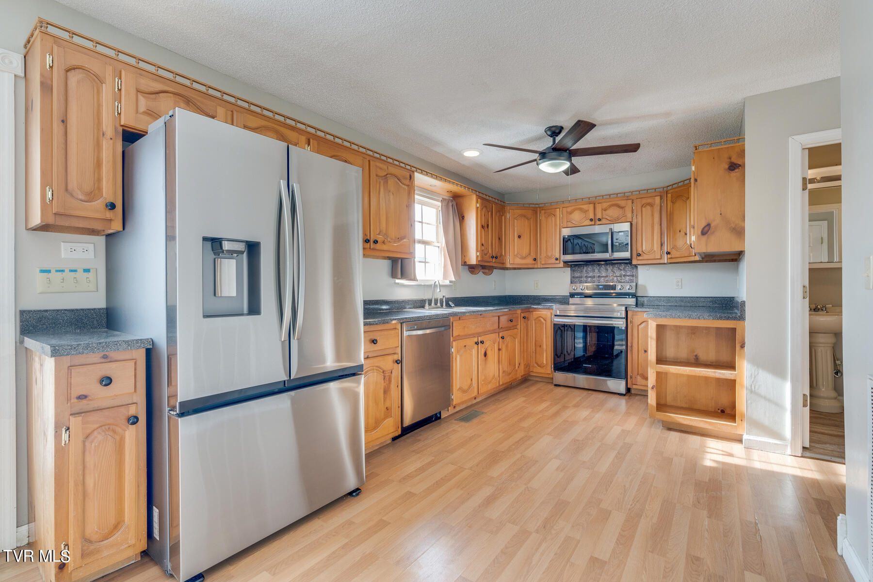 113 Murphy Road Bulls Gap, TN 37711 - Photo 8 of 25 009
