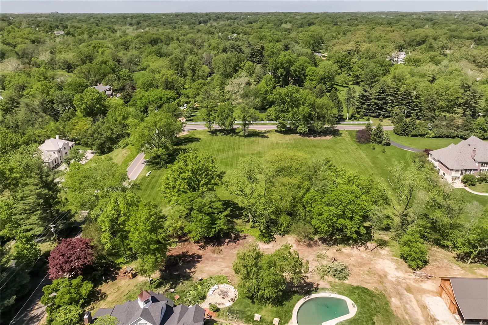 9785 Litzsinger Road Ladue, MO 63124 - Photo 3 of 6 Gallery Image 3