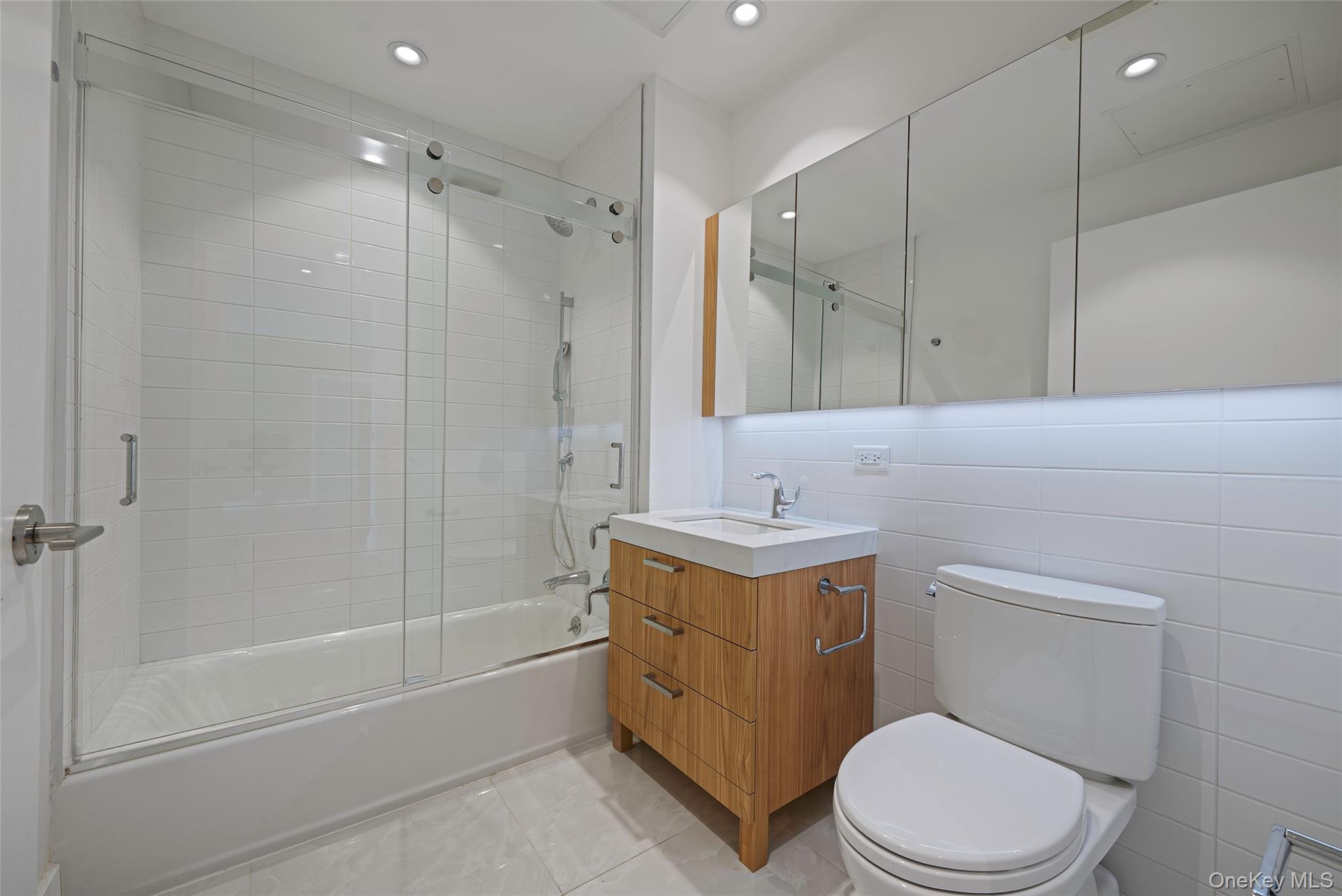 133 Beach Street, Unit 5K Queens, NY 11694 - Photo 39 of 43
