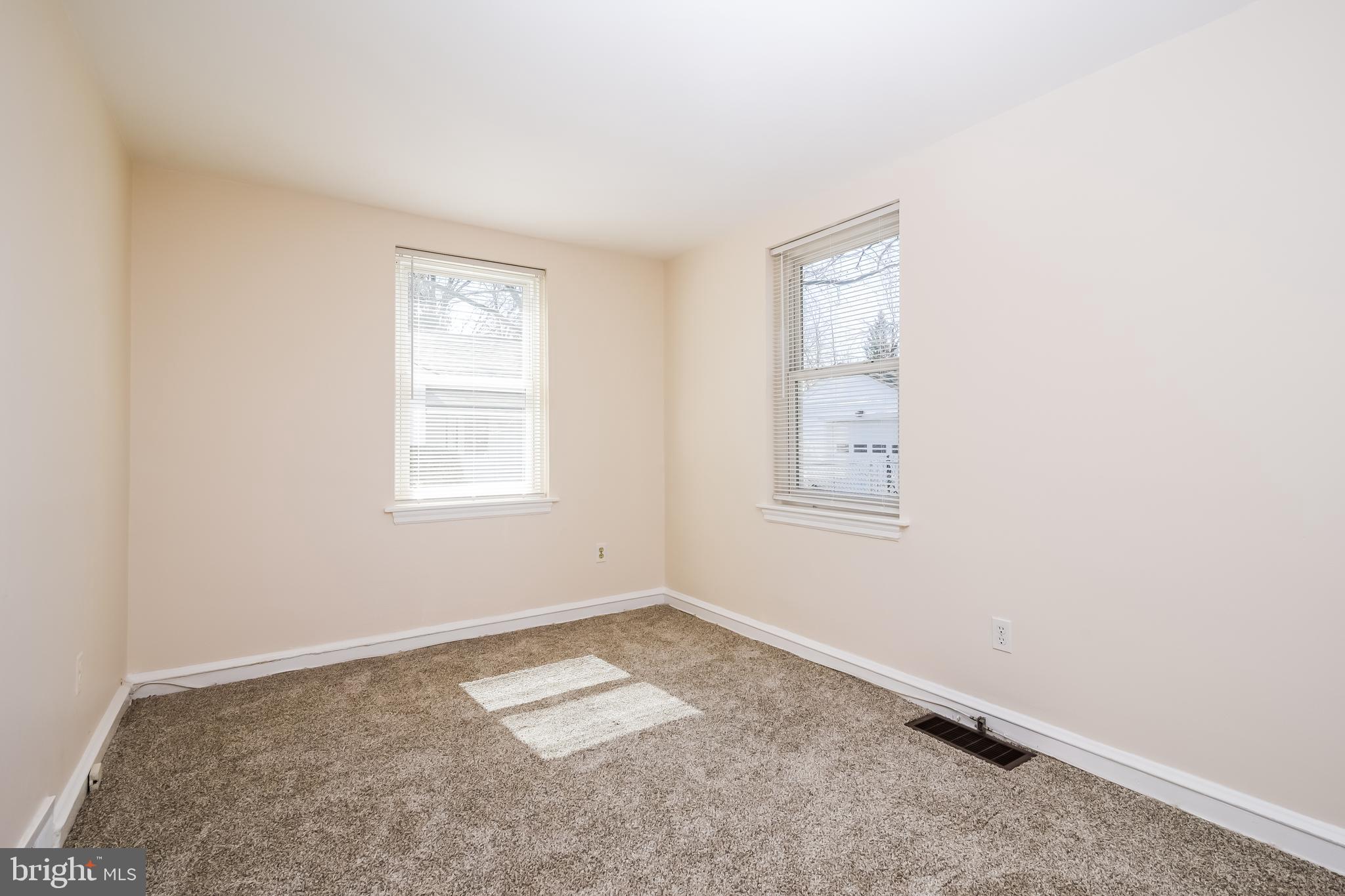 1035 Thrush Lane Audubon, PA 19403 - Photo 11 of 17