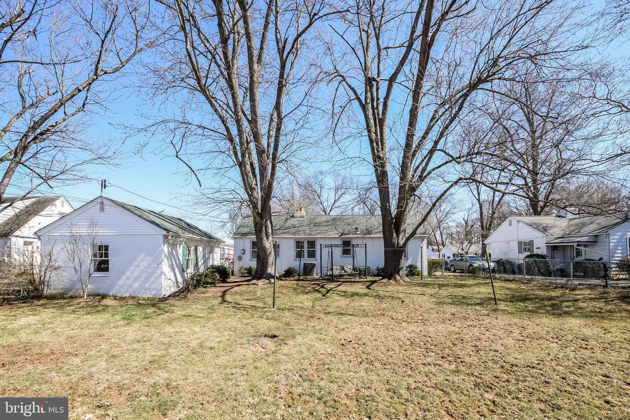 1035 Thrush Lane Audubon, PA 19403 - Photo 6 of 17