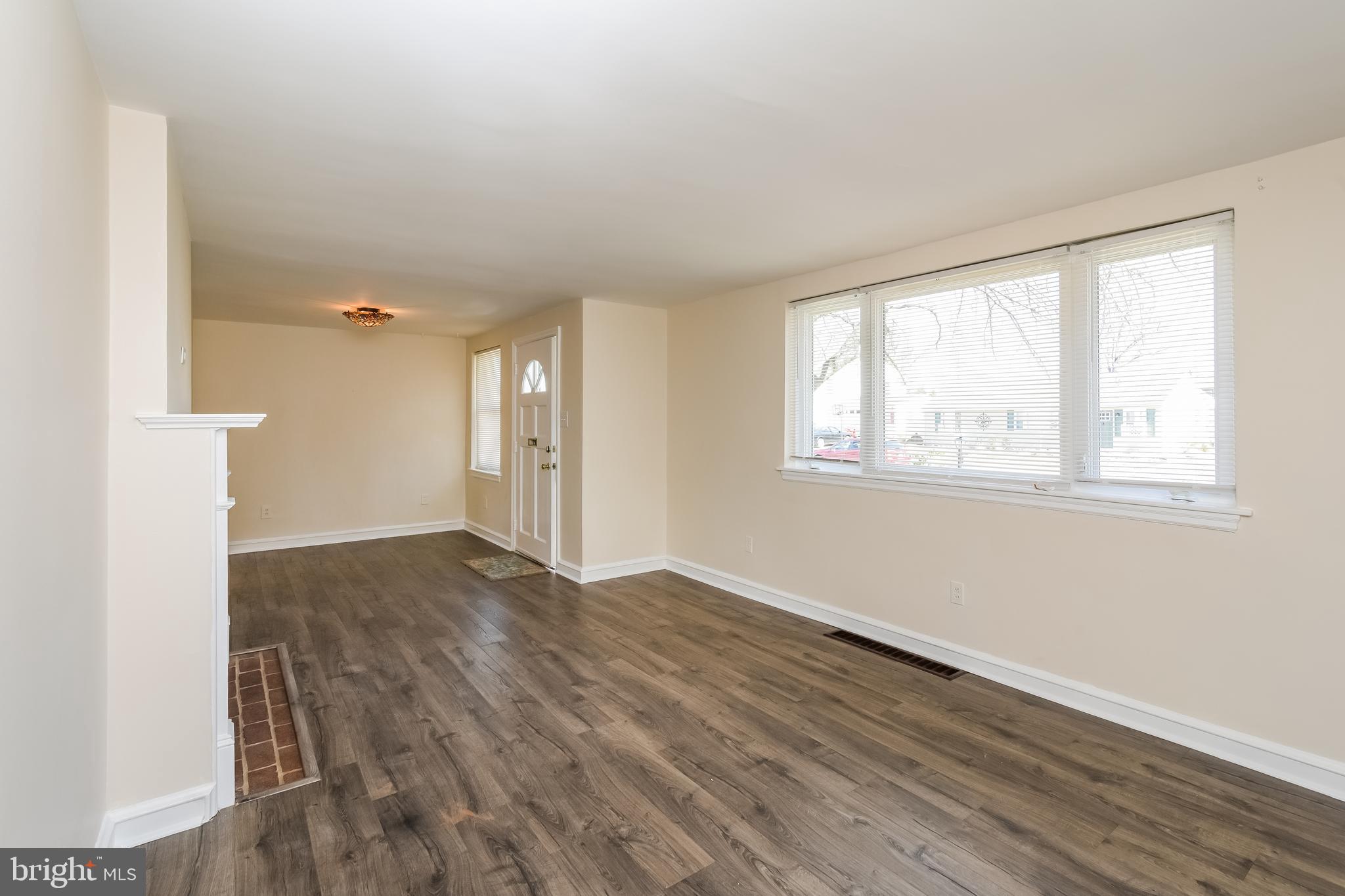 1035 Thrush Lane Audubon, PA 19403 - Photo 7 of 17