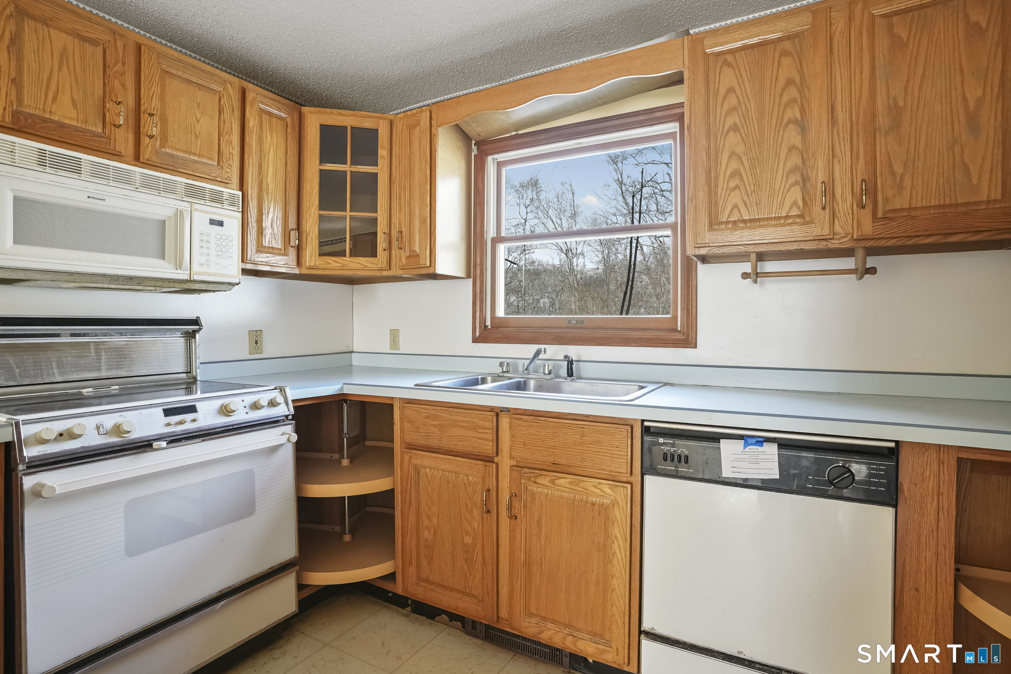 189 Witter Road Salem, CT 06420 - Photo 11 of 34