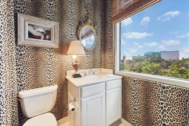 $1,275,000 | 511 South Post Oak Lane, Unit 6D, Houston, TX 77056