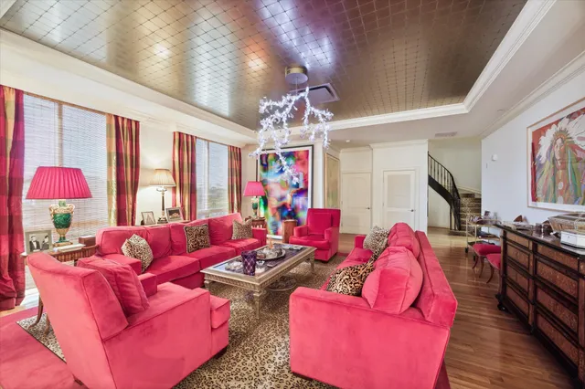 $1,275,000 | 511 South Post Oak Lane, Unit 6D, Houston, TX 77056