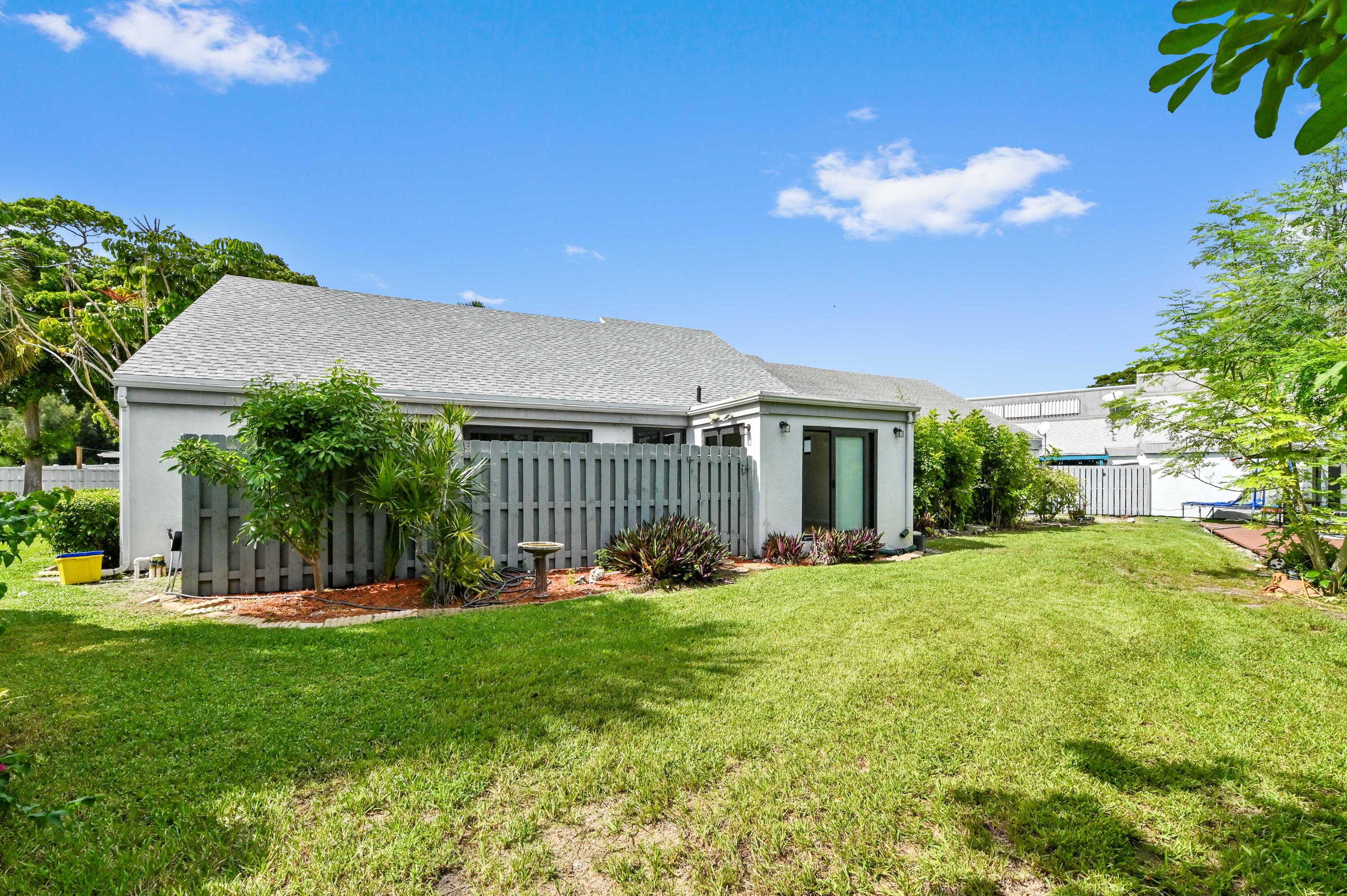 271 Northwest 15th Street Boca Raton, FL 33432 - Photo 35 of 35 35 Rear 02