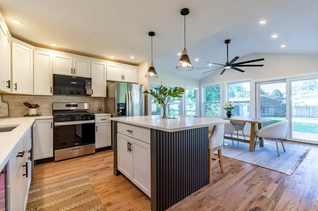 $499,900 | 544 Cedar Court, Munster, IN 46321