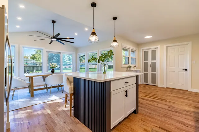 $499,900 | 544 Cedar Court, Munster, IN 46321