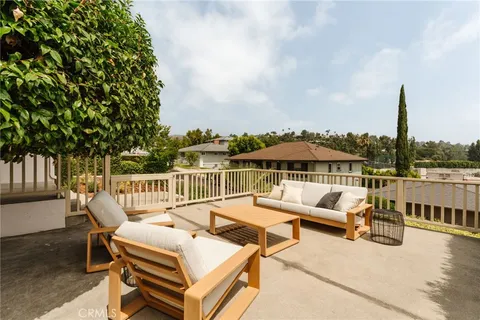 $1,325,000 | 135 Anita Drive, Pasadena, CA 91105