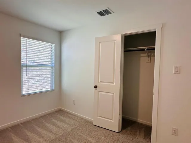 $1,850 | 6222 Tilden Avenue, Pilot Point, TX 76258