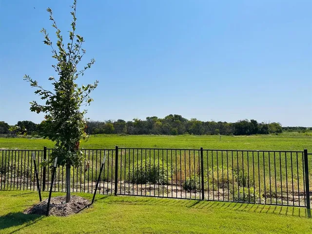 $1,850 | 6222 Tilden Avenue, Pilot Point, TX 76258