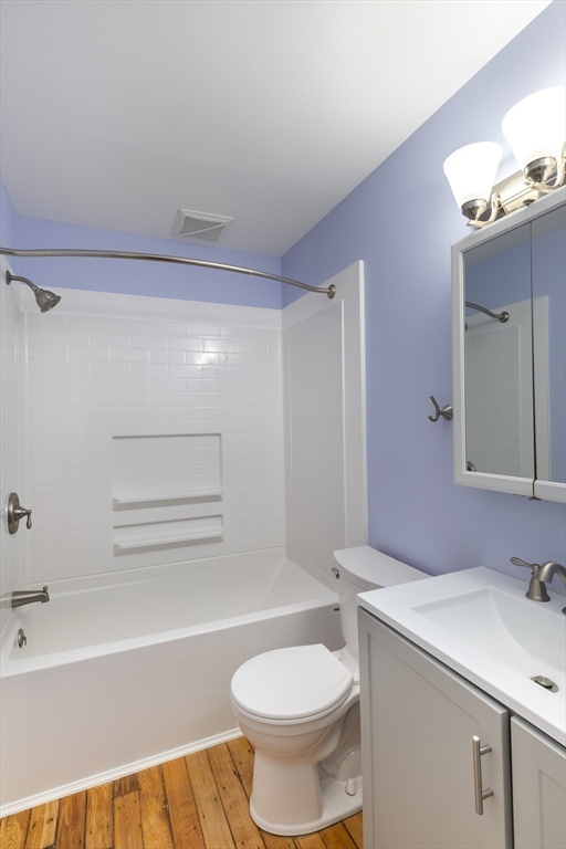 267 Locust Street, Unit 2M Northampton, MA 01062 - Photo 13 of 15 Gallery Image 13