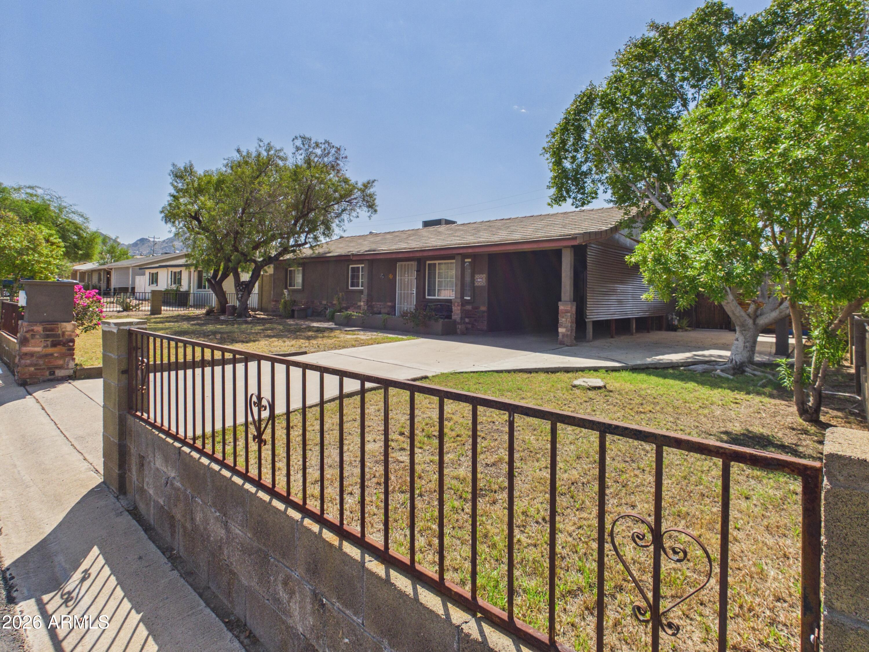 1201 East Griswold Road Phoenix, AZ 85020 - Photo 4 of 35 CAM04435G0-PR0023-STILL004