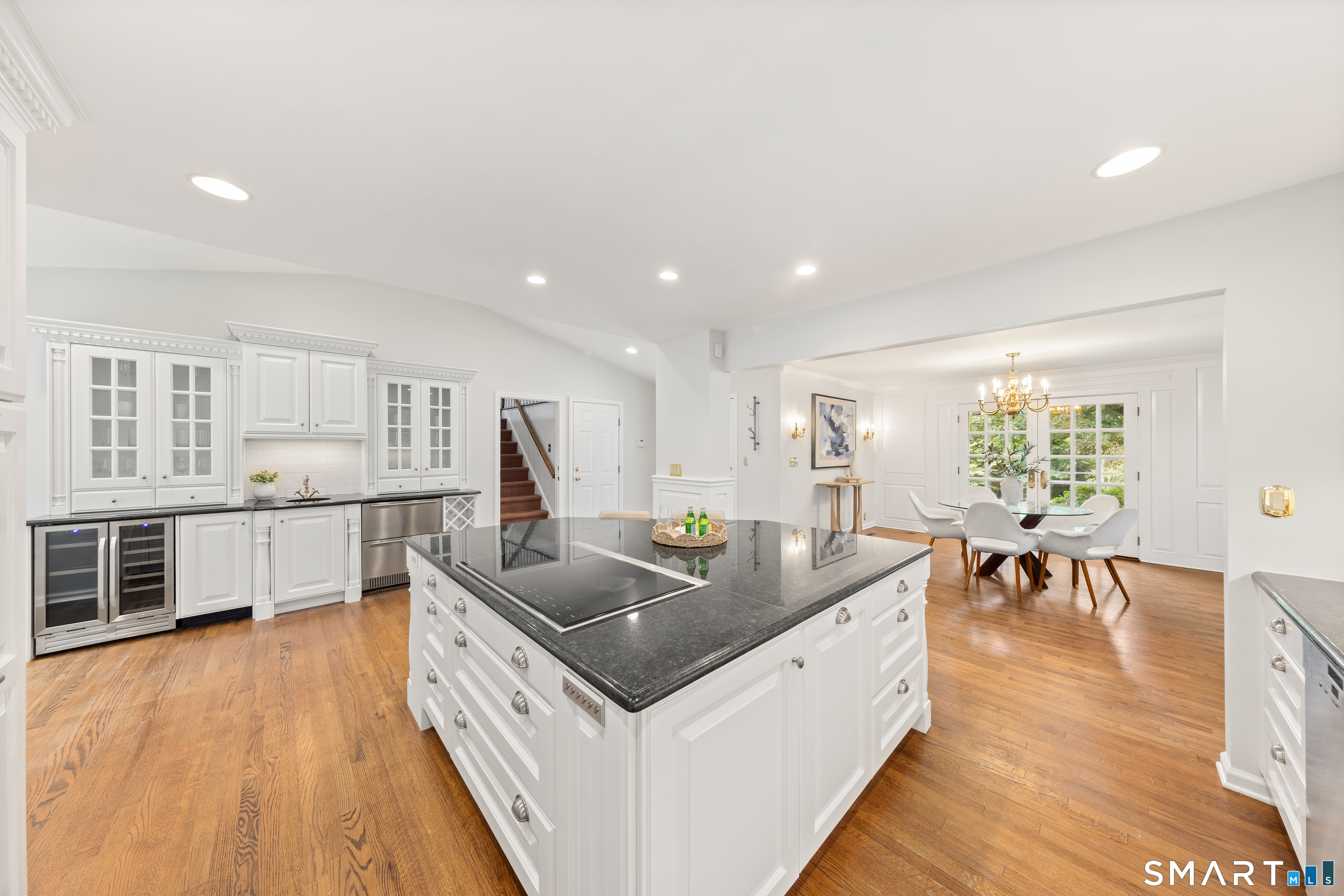 3050 Bronson Road Fairfield, CT 06824 - Photo 11 of 39