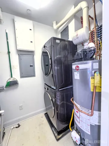 $385,000 | 2035 Route 33 Robbinsville Nj 08691, Unit 204, Hightstown, NJ 08520