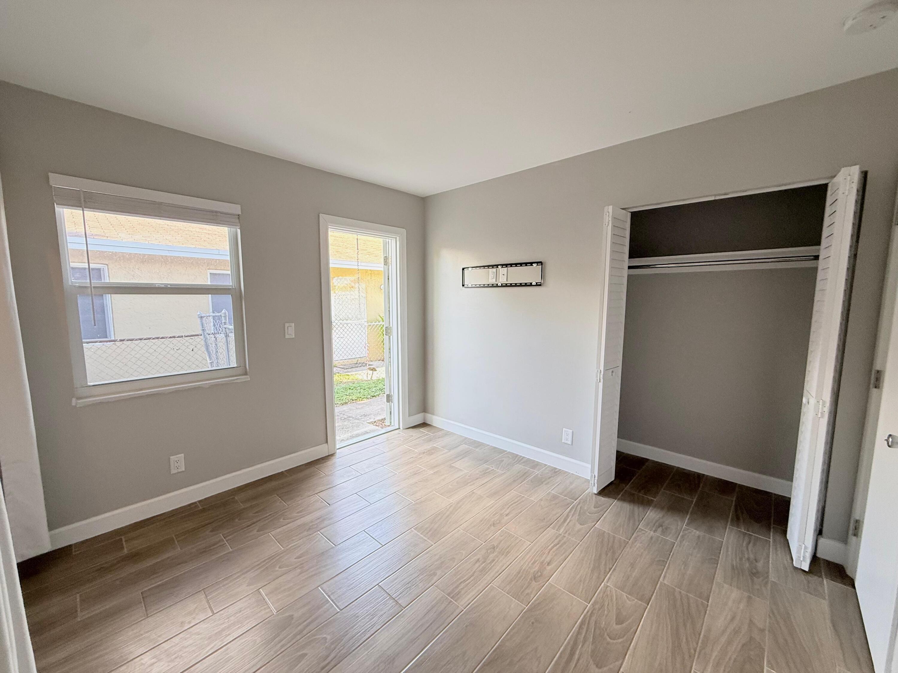 1001 West 9th Street, Unit B Riviera Beach, FL 33404 - Photo 15 of 20 WhatsApp Image 2025-12-22 at 16.44.04 (7