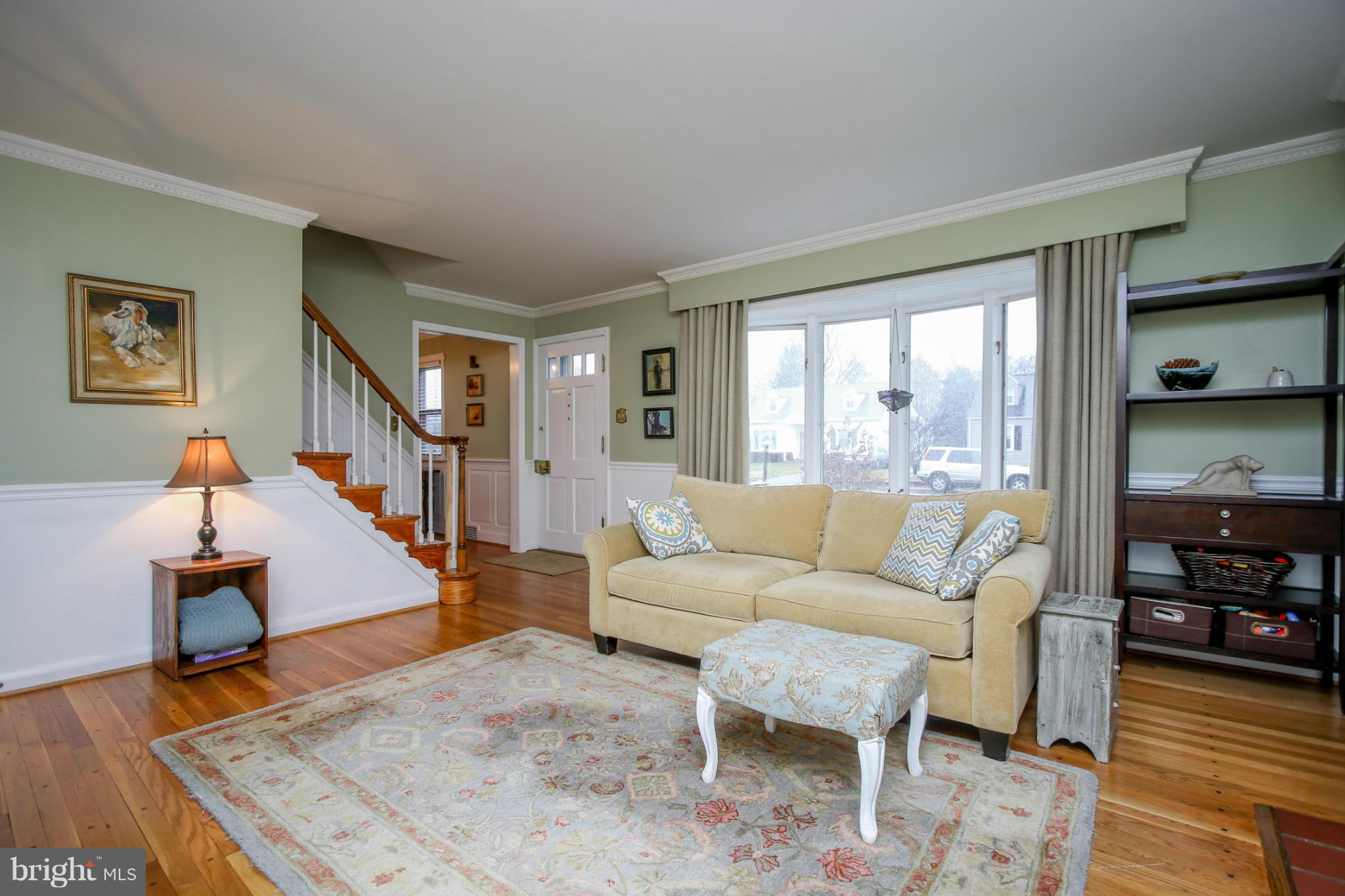 6507 Beechwood Road Baltimore, MD 21239 - Photo 14 of 29 Living Room