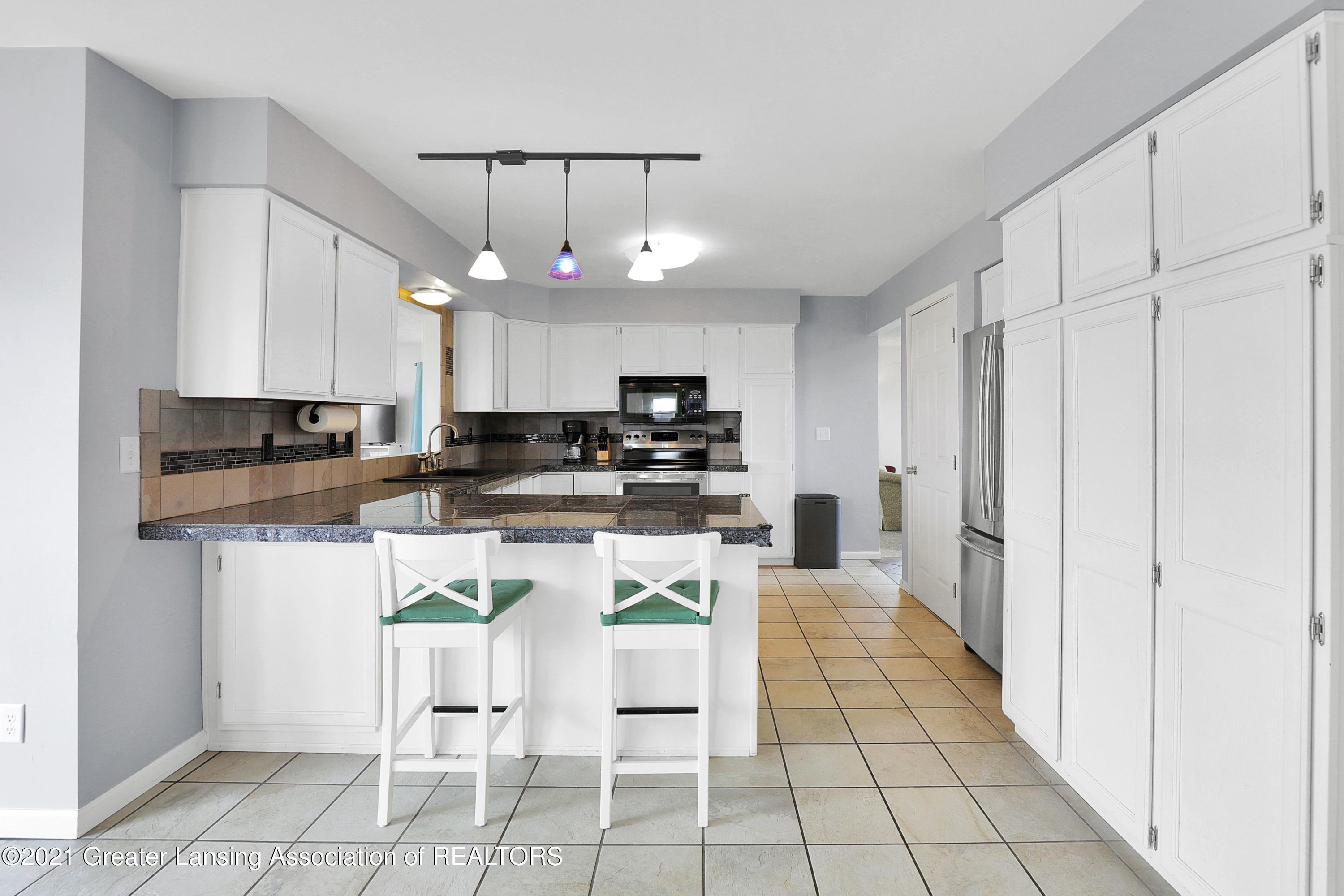 6510 West Howe Road Dewitt, MI 48820 - Photo 11 of 41 Kitchen 2