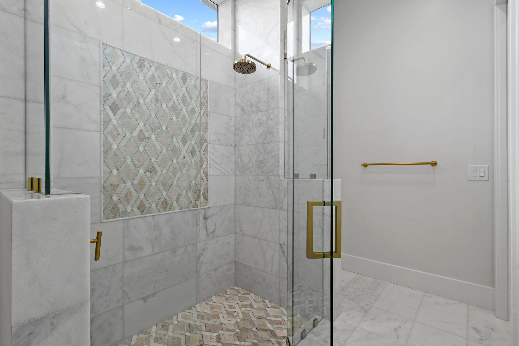 9105 Whippoorwill Trail Jupiter, FL 33478 - Photo 36 of 58 Guest Bath